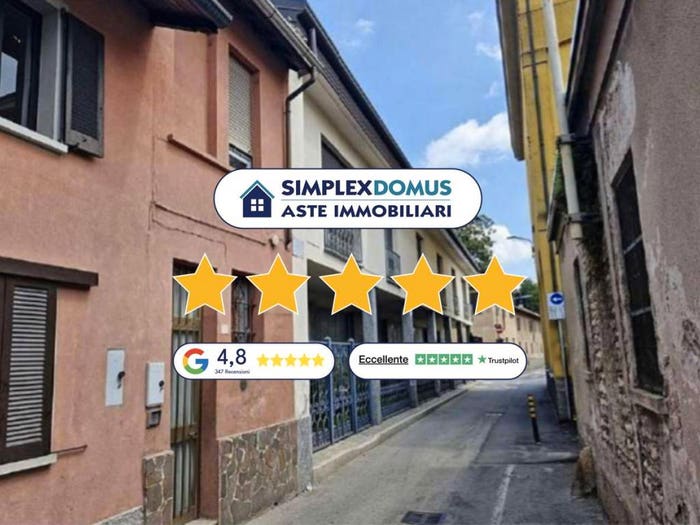 Appartamento con 6 locali in vendita in Via Sant'Antonio, Centro, Castano Primo