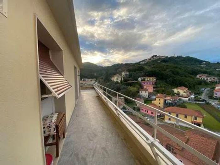 Appartamento con 5 locali in vendita in Romito Magra, Arcola