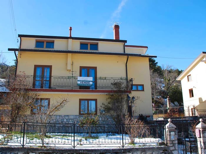 Appartamento con 5 locali in vendita in Viale Appennini, Pescocostanzo