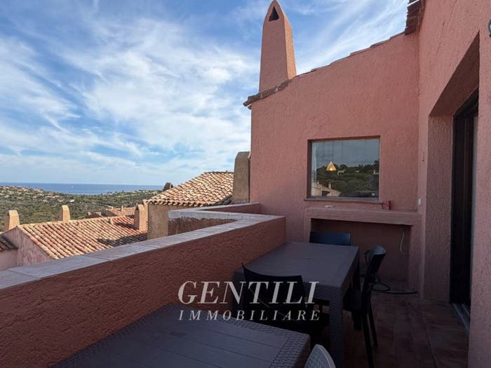 Appartamento trilocale in vendita in Viale Giovanni Maria Orecchioni, Porto Cervo, Arzachena
