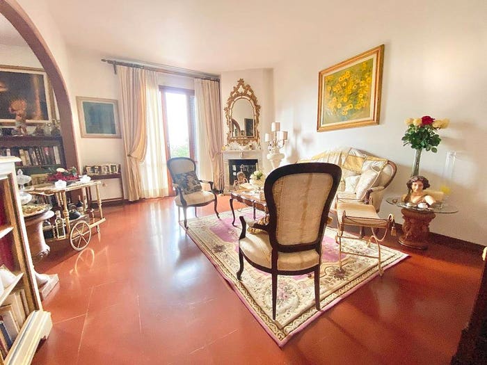 Casa con 6 locali in vendita in Via Falciani, Impruneta