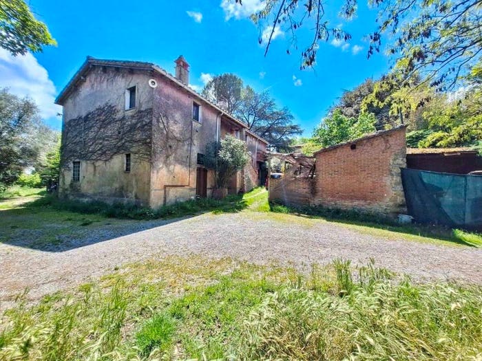 Casa con 6 locali in vendita in Strada Ponte D'oddi, San Marco Oliveto, Perugia
