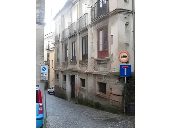 Appartamento trilocale in vendita in Via Padolisi Cosenza CS Italia, Centro Storico, Cosenza