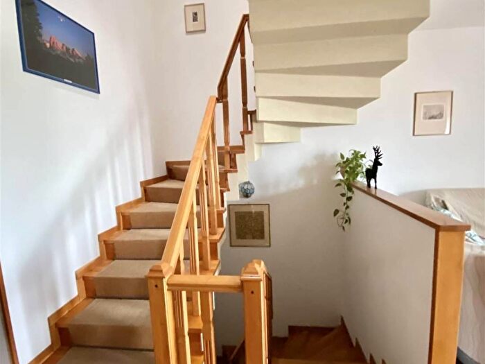 Appartamento con 6 locali in vendita in Centro, Urbino