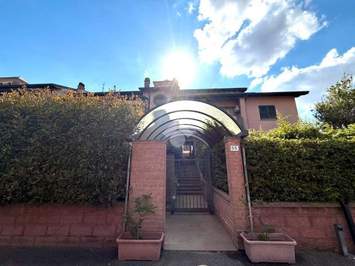 Appartamento quadrilocale in vendita in Via Valè, Noviglio