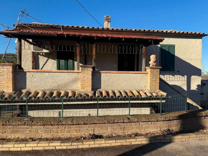 Casa trilocale in vendita in Contrada Campo Mirabello, Centro, Montebello di Bertona