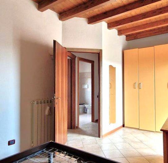 Appartamento trilocale in vendita in Via Orgoglia, Centro, Borgo Ticino