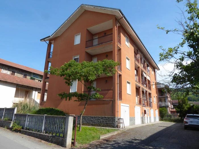 Appartamento quadrilocale in vendita in Via Augusto Monti, Ponti
