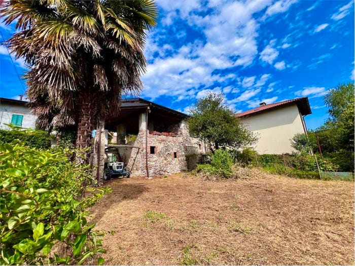 Casa con 5 locali in vendita in Via Bascaletta, Cadrezzate con Osmate
