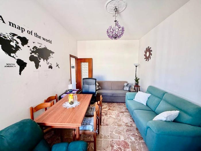 Appartamento trilocale in vendita in Via Niccolari, Centro, Albenga