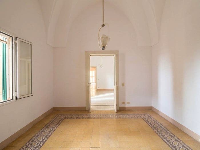 Appartamento con 6 locali in vendita in Via Luglio, Grottaglie