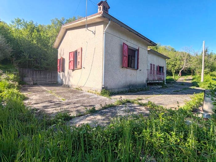 Casa quadrilocale in vendita in Via Boscaelli, Pietrastornina