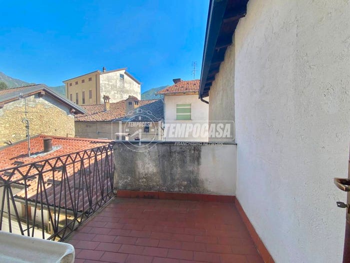 Appartamento trilocale in vendita in Via Piazzetta, Centro, Cremeno