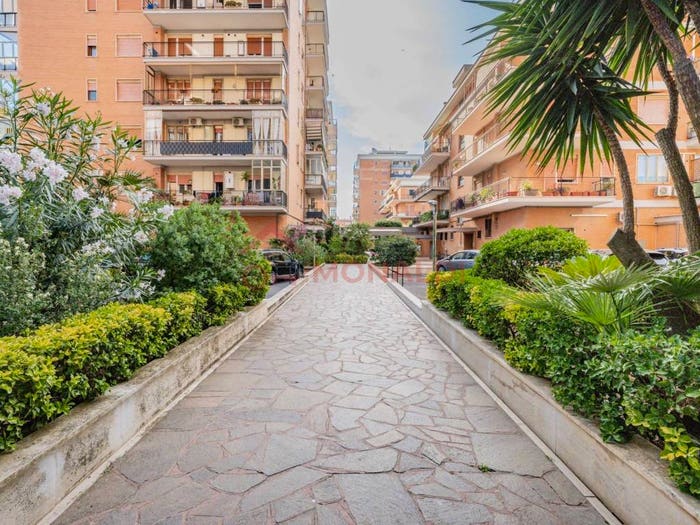 Appartamento bilocale in vendita in Viale Italia, Centro, Ladispoli