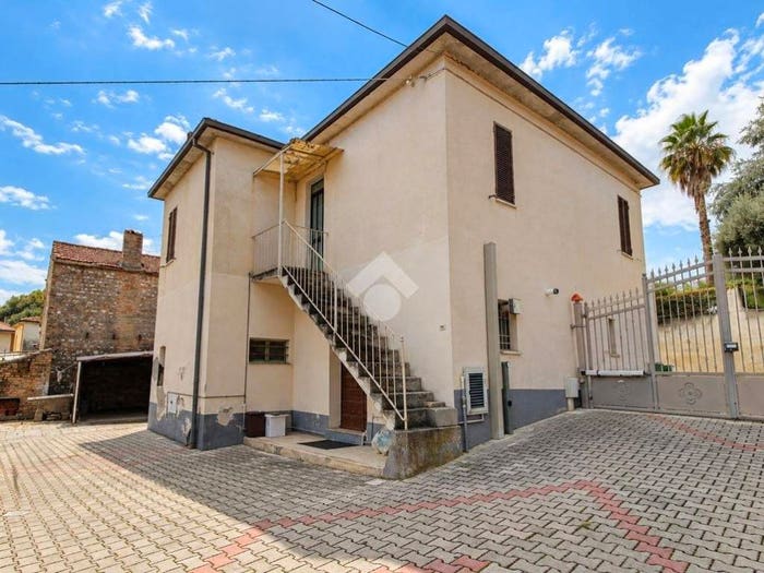 Casa trilocale in vendita in Via P Togliatti, Centro, Mosciano Sant'Angelo