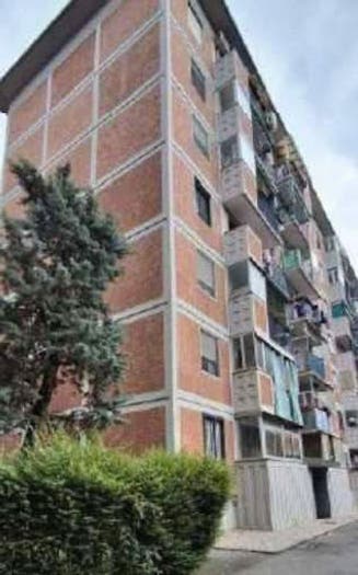 Appartamento quadrilocale in vendita in Via dei Salici, Quartiere Olmi, Milano
