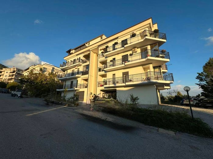 Casa bilocale in vendita in Via Vincenzina di Maria, Nicastro Sambiase, Lamezia Terme