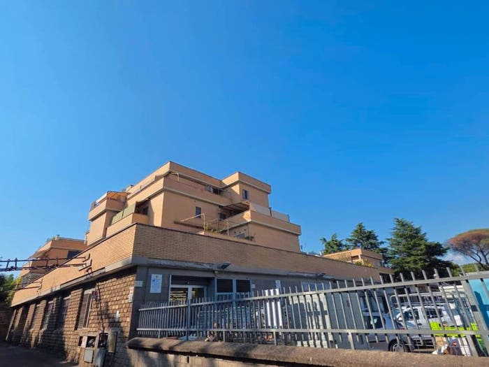 Appartamento trilocale in vendita in Via Portuense, Casetta Mattei Corviale, Roma