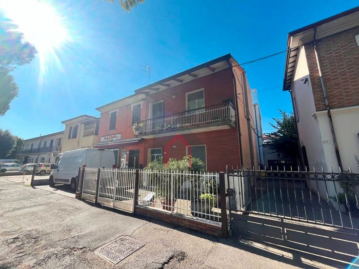 Appartamento trilocale in vendita in Buscherini Pianta, Forlì