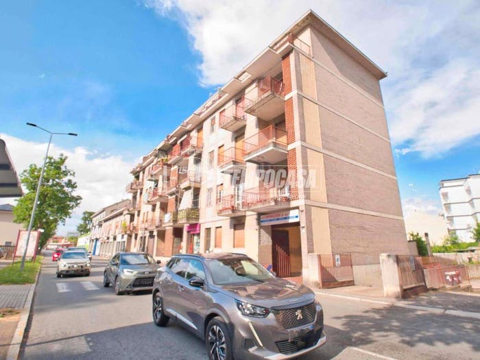 Appartamento trilocale in vendita in Viale Alessandro Volta, San Martino, Novara