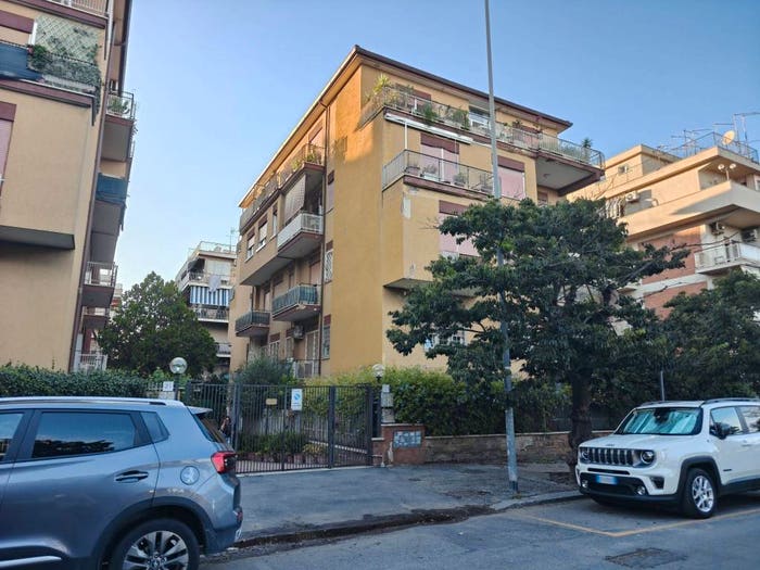 Casa trilocale in vendita in Via Capo Soprano, Ostia Levante, Roma