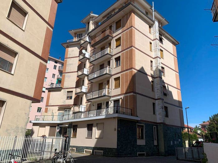 Appartamento con 6 locali in vendita in Via Giacinto Siri, Centro, Ovada