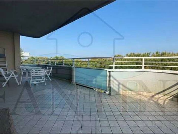 Appartamento trilocale in vendita in Viale Vulcano No Number, Pinarella, Cervia