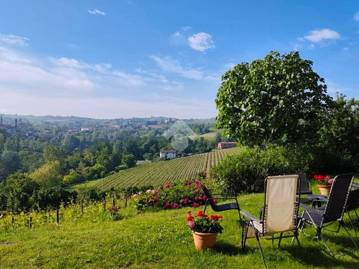 Casa con 5 locali in vendita in Via Brigate Garibaldine, Costigliole d'Asti