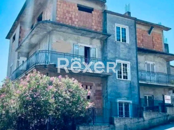 Casa con 6 locali in vendita in Via S Giacomo e Filippo, Centro, Morano Calabro