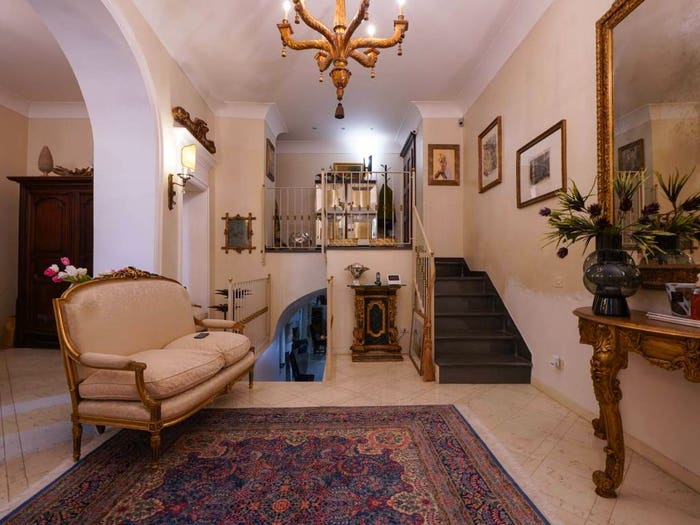 Appartamento quadrilocale in vendita in Via Francesco Petrarca, Centro Storico, Parma