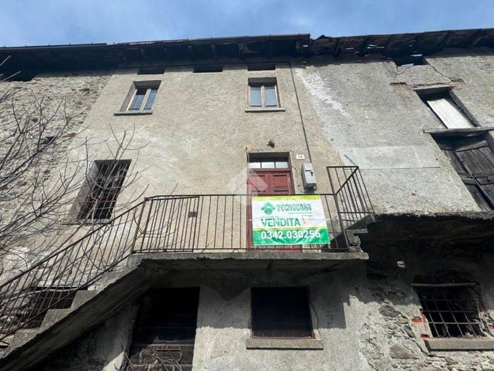 Casa con 6 locali in vendita in Via Nazionale, Casello, Colorina