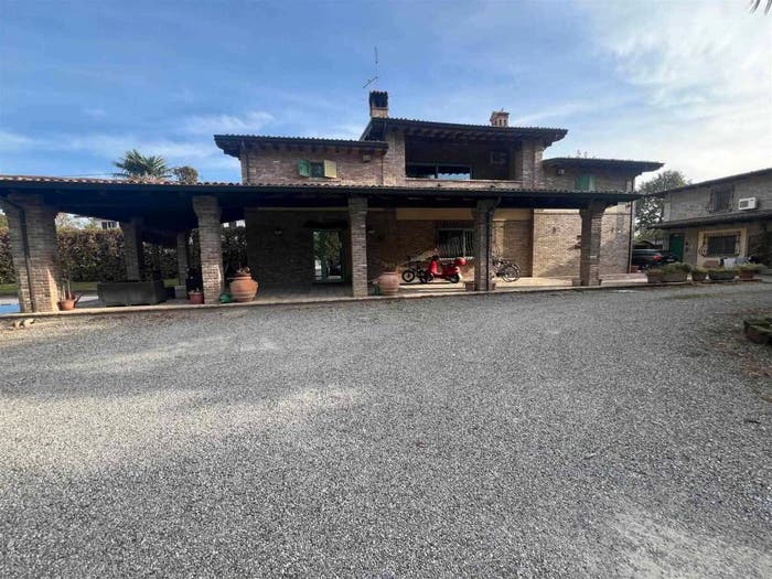 Casa con 6 locali in vendita in VIA APRILE, San Nicolò, Rottofreno