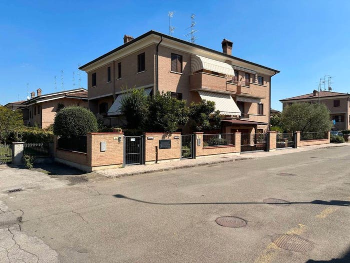 Casa quadrilocale in vendita in Via Giacomo Puccini, Nonantola