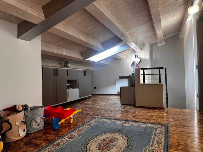 Appartamento con 6 locali in vendita in Cecina Centro, Cecina