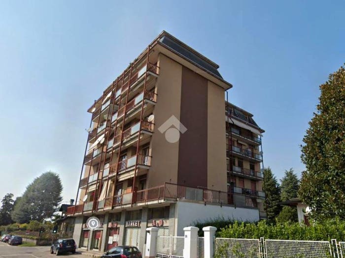 Appartamento trilocale in vendita in Via silvio pellico, Centro, Lonate Pozzolo