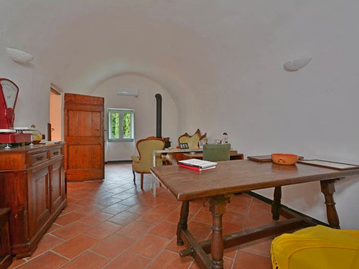 Casa con 6 locali in vendita in Via Giacomo Matteotti, Centro, Balestrino