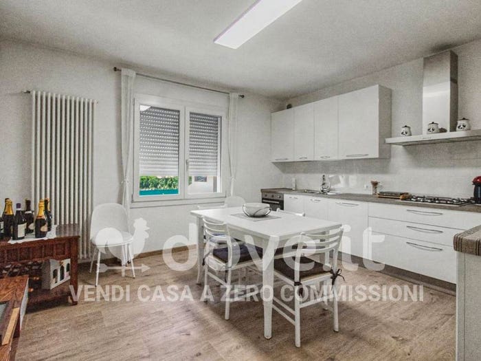 Casa con 6 locali in vendita in Via Mestrina, Mestrino
