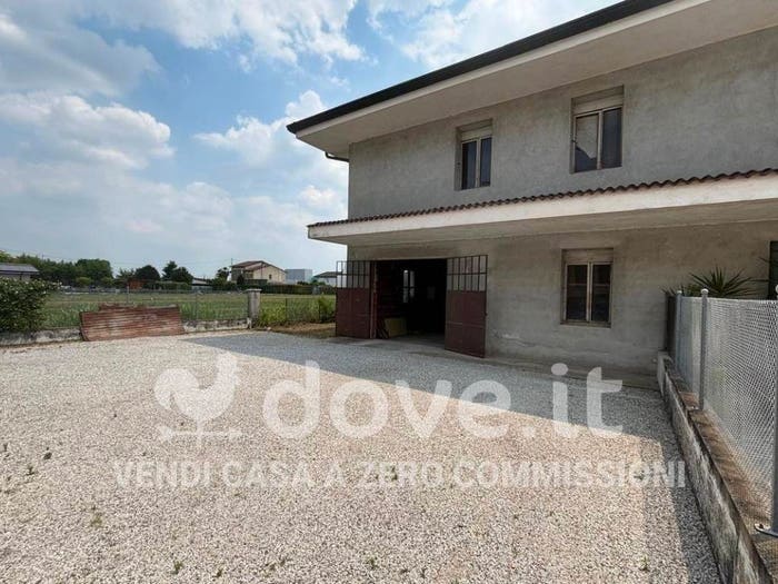 Casa con 6 locali in vendita in Via Postumia di Levante, Postumia Levante, Cittadella