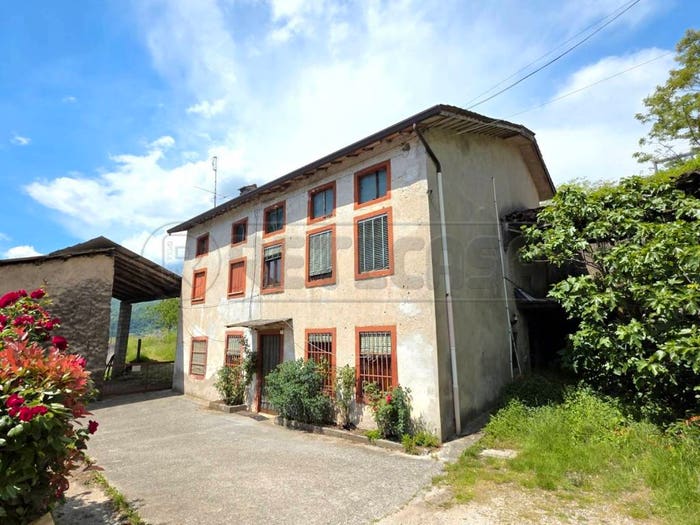 Casa con 6 locali in vendita in Via Grande, Cornedo Vicentino