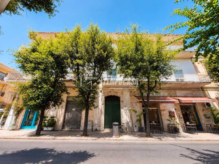 Appartamento con 5 locali in vendita in Viale dell'Università, Università Via Taranto, Lecce