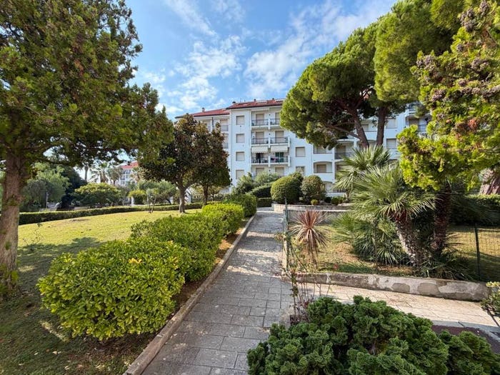 Appartamento bilocale in vendita in Via Martiri della Libertà, Centro, San Bartolomeo al Mare
