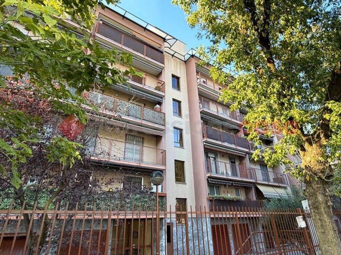 Appartamento trilocale in vendita in Via Italia, Centro, Cesano Boscone