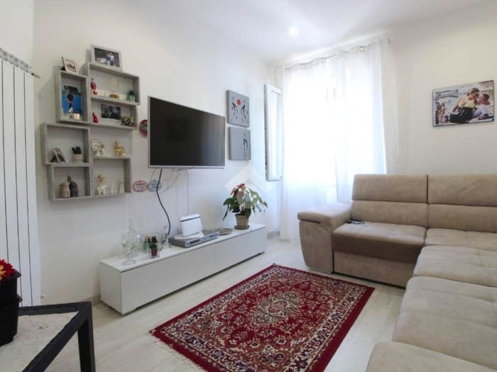 Appartamento trilocale in vendita in Via Angrisani, Centro, Agropoli