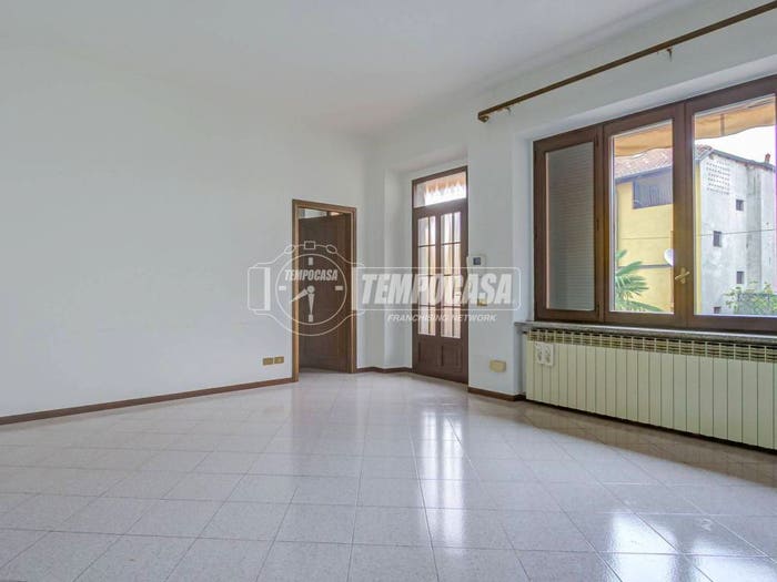 Appartamento trilocale in vendita in Corso Roma, Centro, Borgomanero
