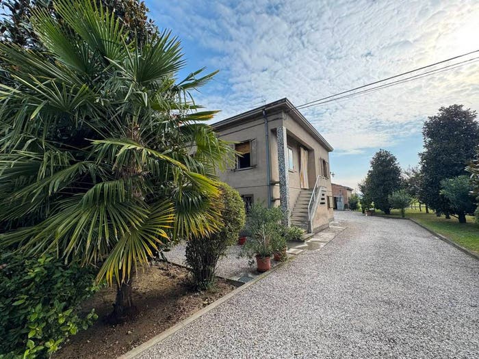 Casa quadrilocale in vendita in Centro, Cavezzo