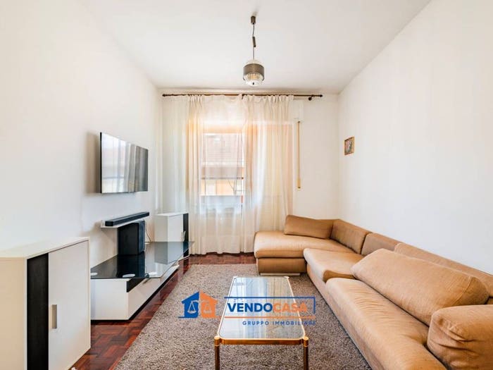 Appartamento quadrilocale in vendita in Via Antica di Busca, Madonna dell'Olmo, Cuneo