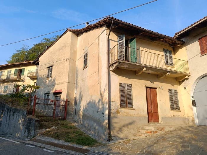 Casa con 6 locali in vendita in Via Regina Margherita, Rosingo, Cerrina Monferrato