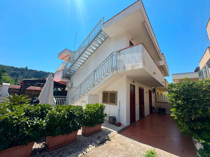 Casa con 6 locali in vendita in Via Tono, Capo Milazzo, Milazzo