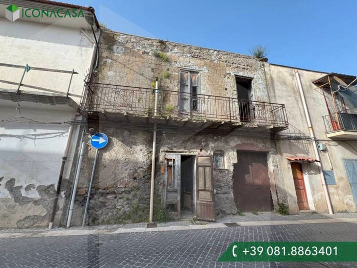 Casa quadrilocale in vendita in Via Giorgio Amendola, Brusciano