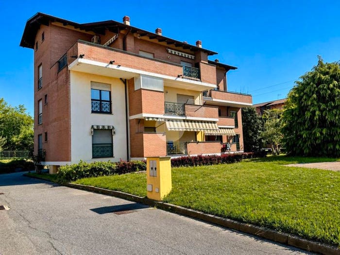Appartamento con 6 locali in vendita in Via Cavalier rolle, Centro, La Cassa